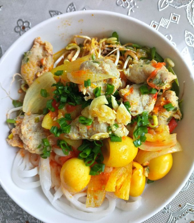 Mỳ quảng chả cá